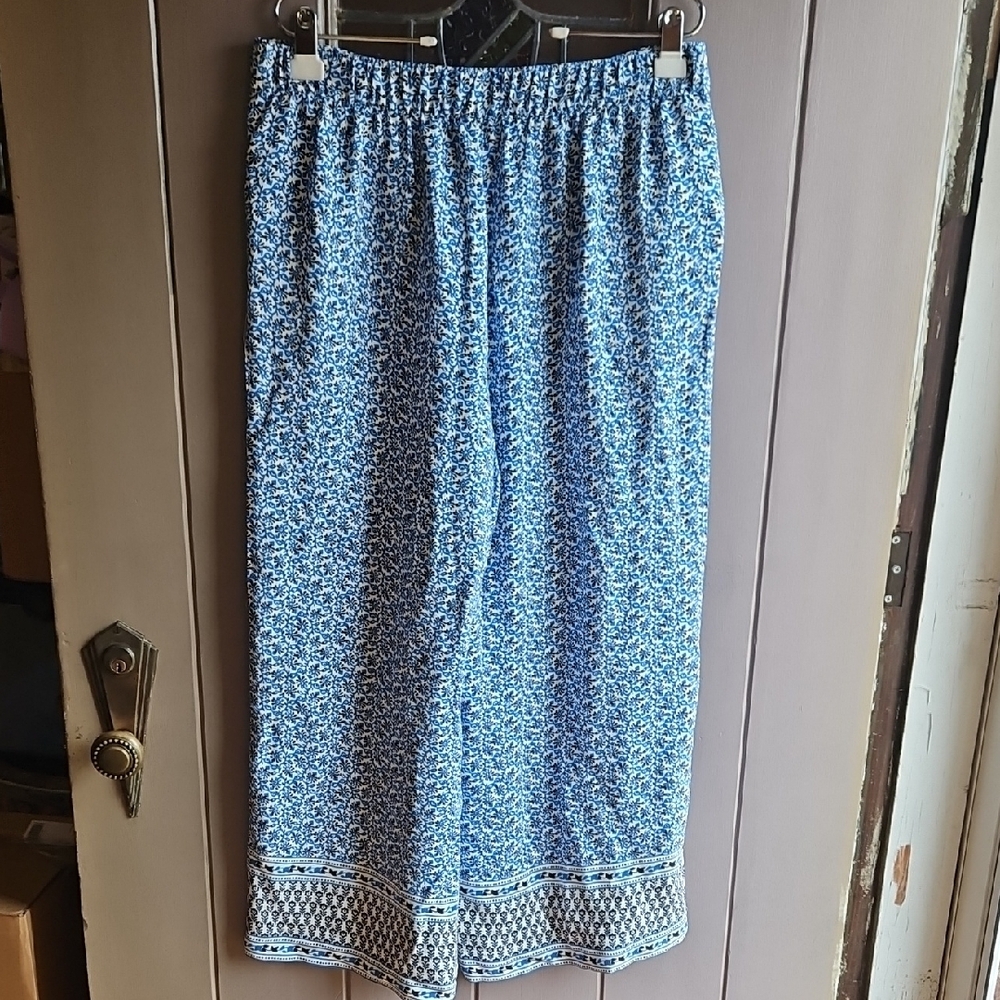 LOFT Blue and White Patterned Wide Leg Pants - Picture 8 of 10